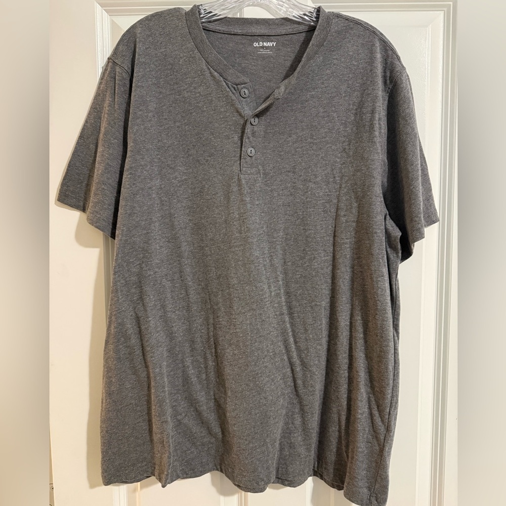 Old Navy Gray Short Sleeve Henley